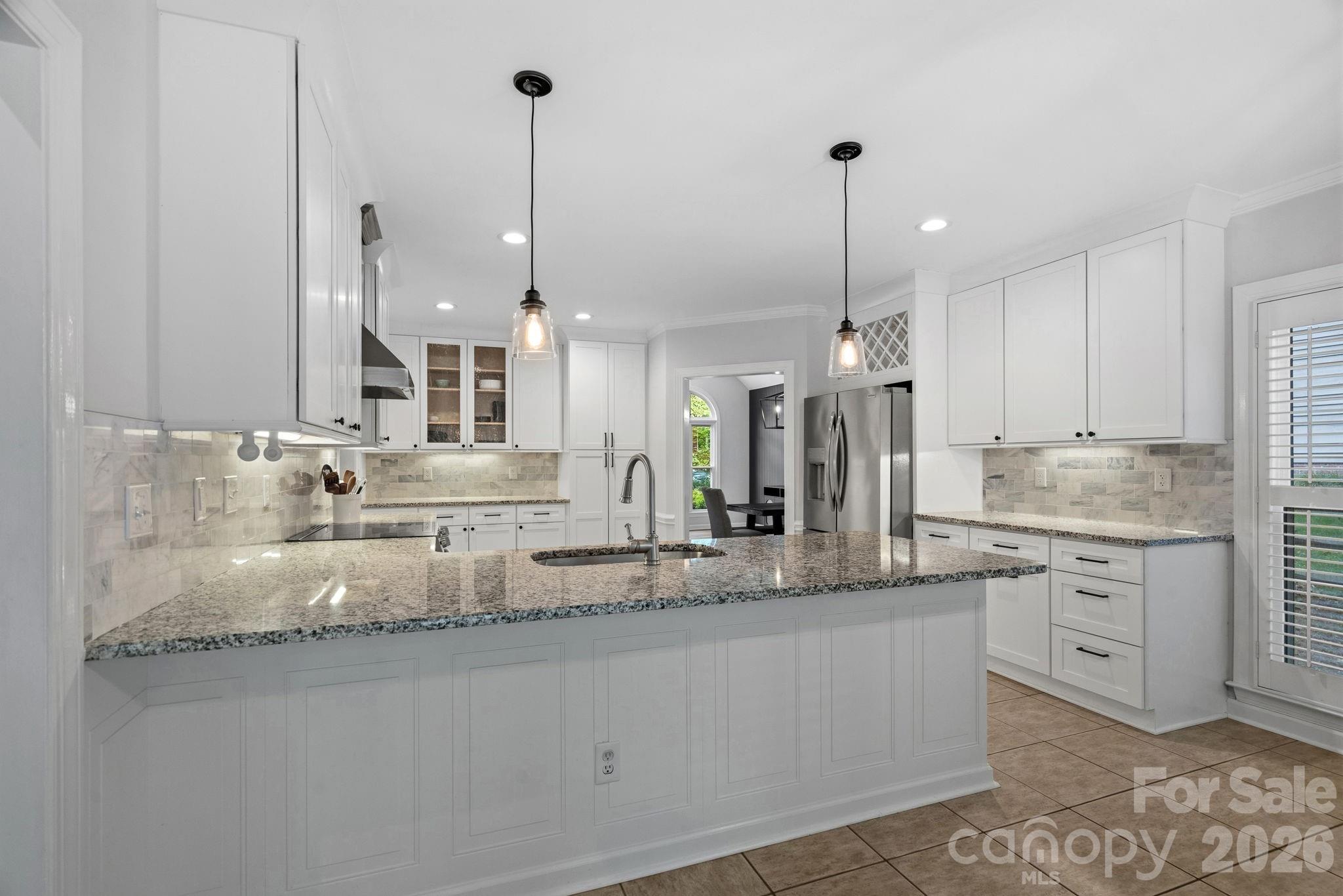 8414 Summerfield Lane — Huntersville