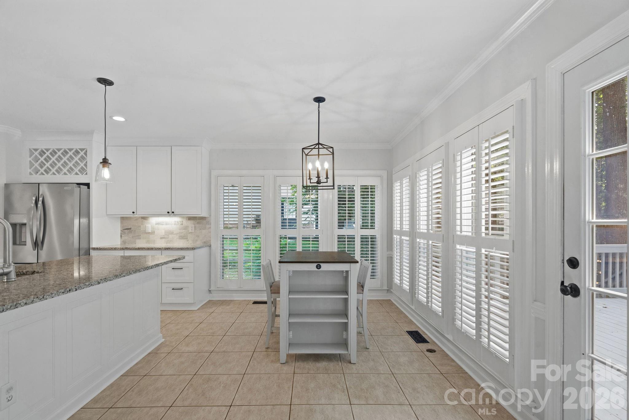 8414 Summerfield Lane — Huntersville