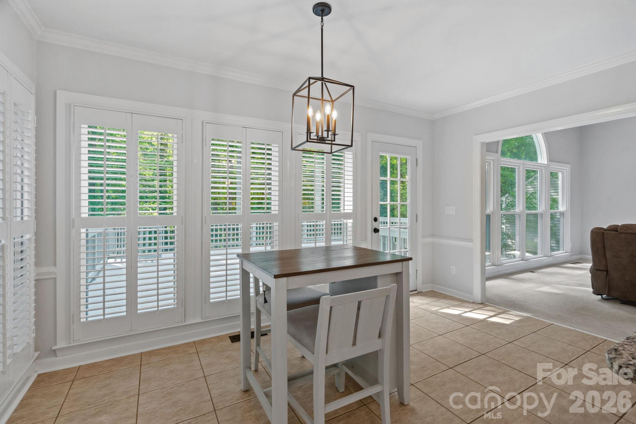 8414 Summerfield Lane — Huntersville