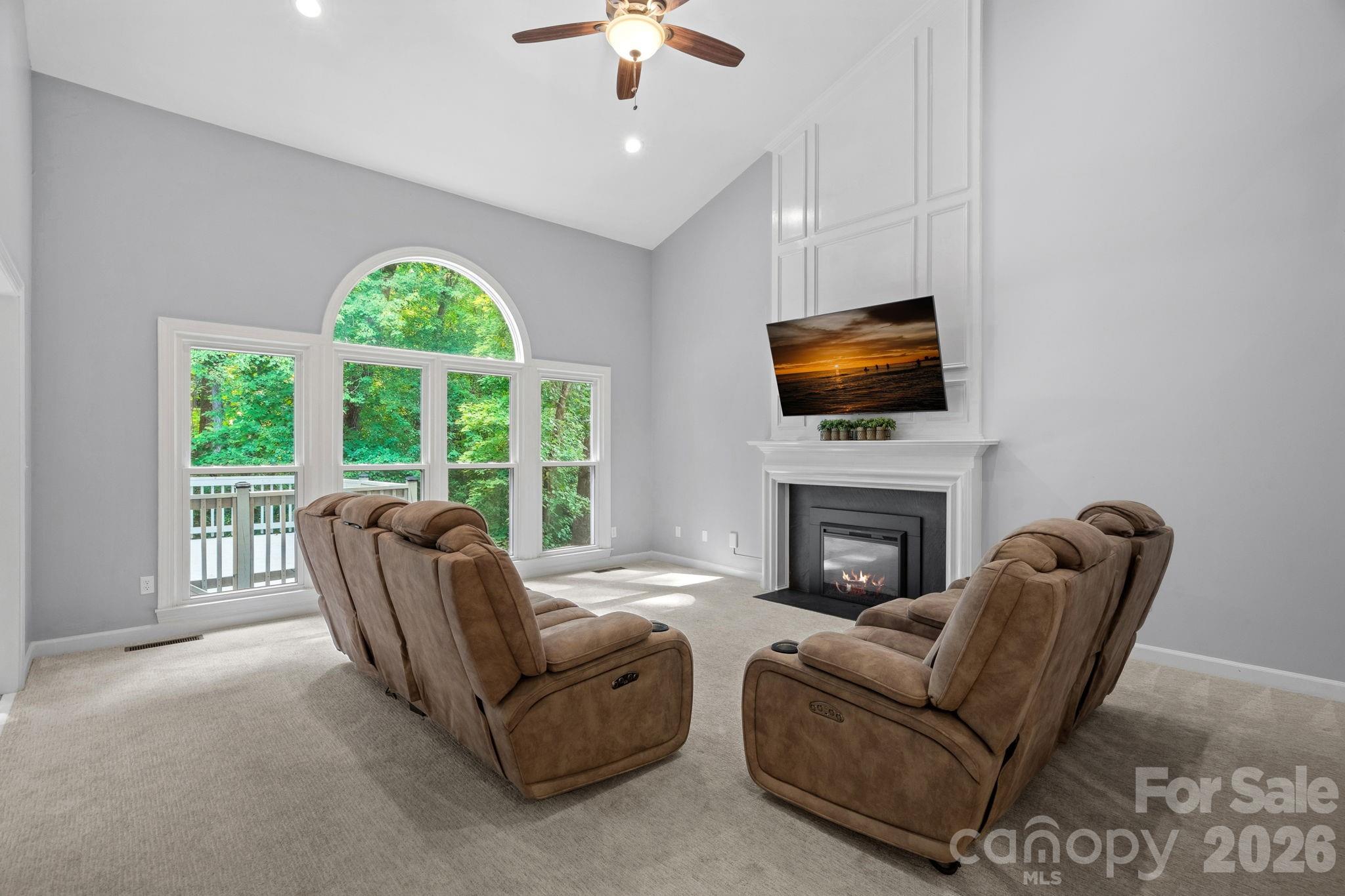 8414 Summerfield Lane — Huntersville