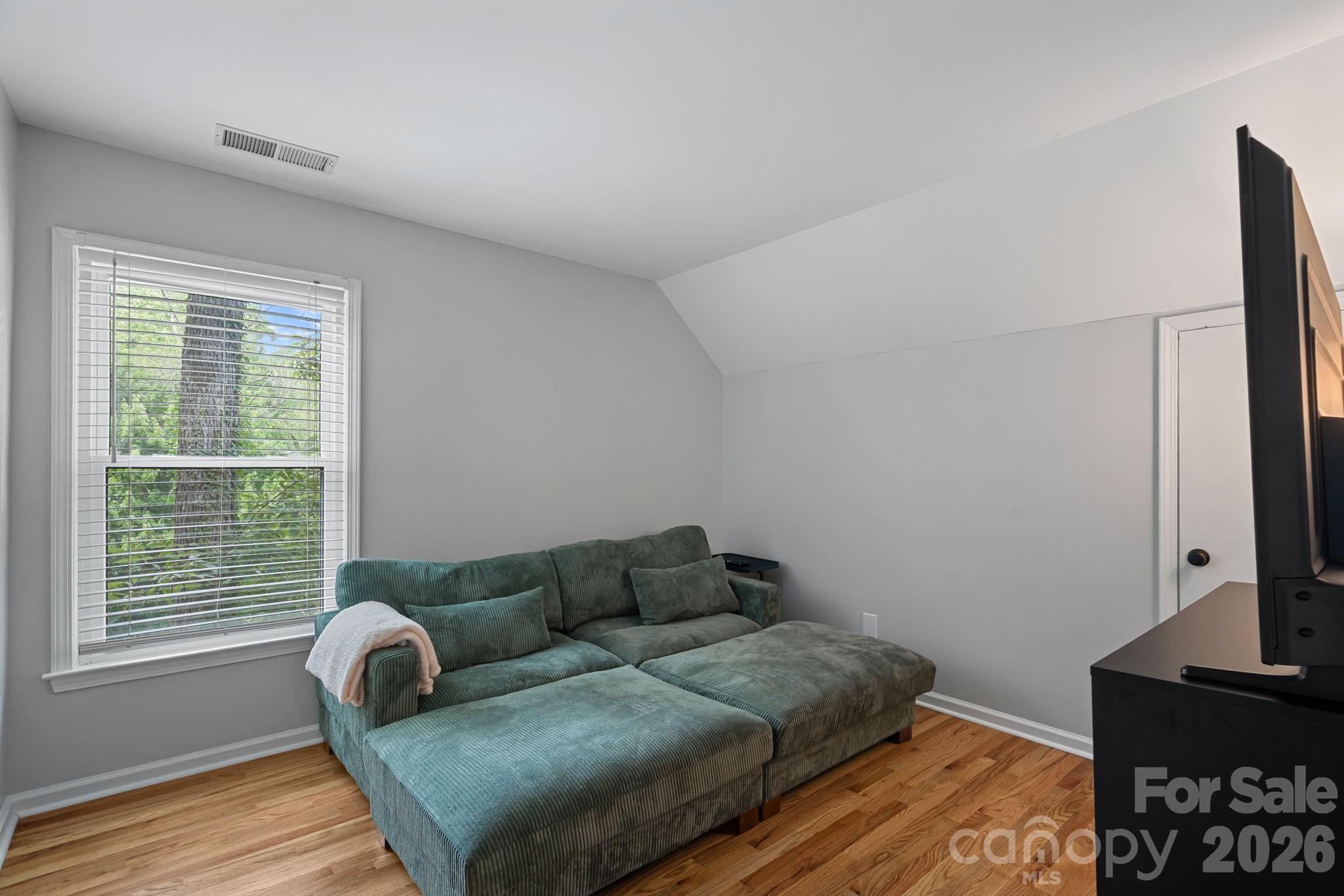 8414 Summerfield Lane — Huntersville
