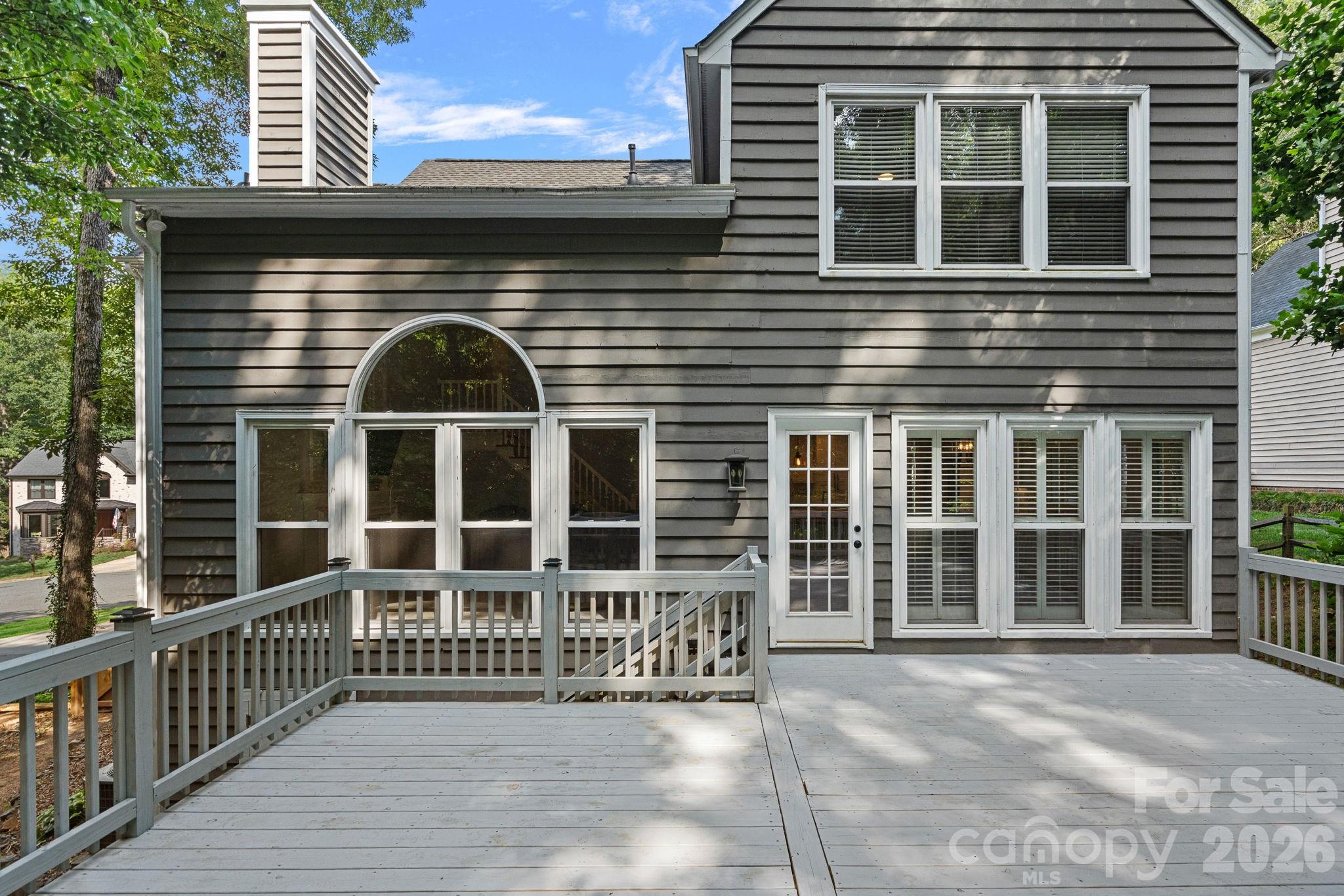 8414 Summerfield Lane — Huntersville