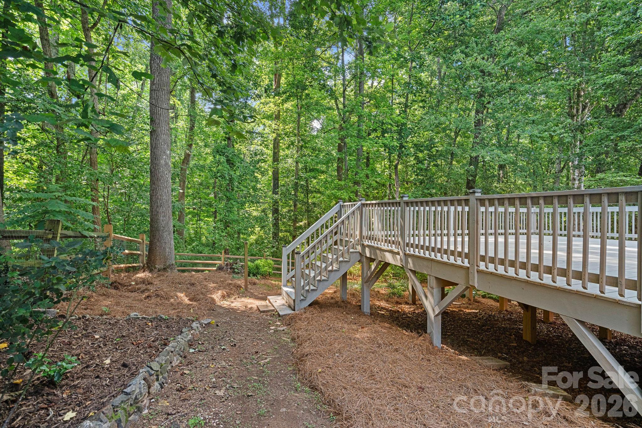 8414 Summerfield Lane — Huntersville