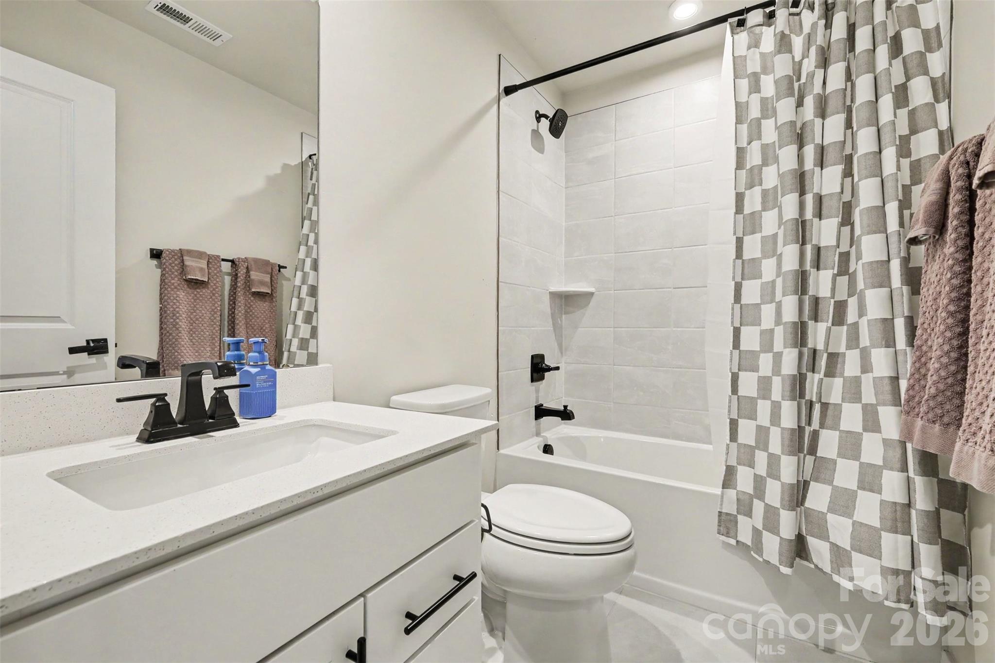 1018 Simcoe Lane — Charlotte