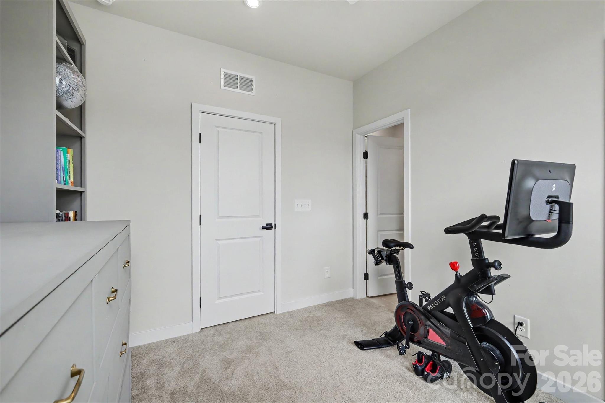 1018 Simcoe Lane — Charlotte
