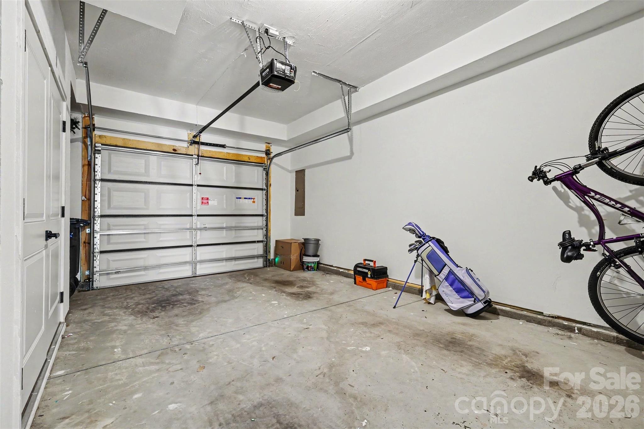 1018 Simcoe Lane — Charlotte
