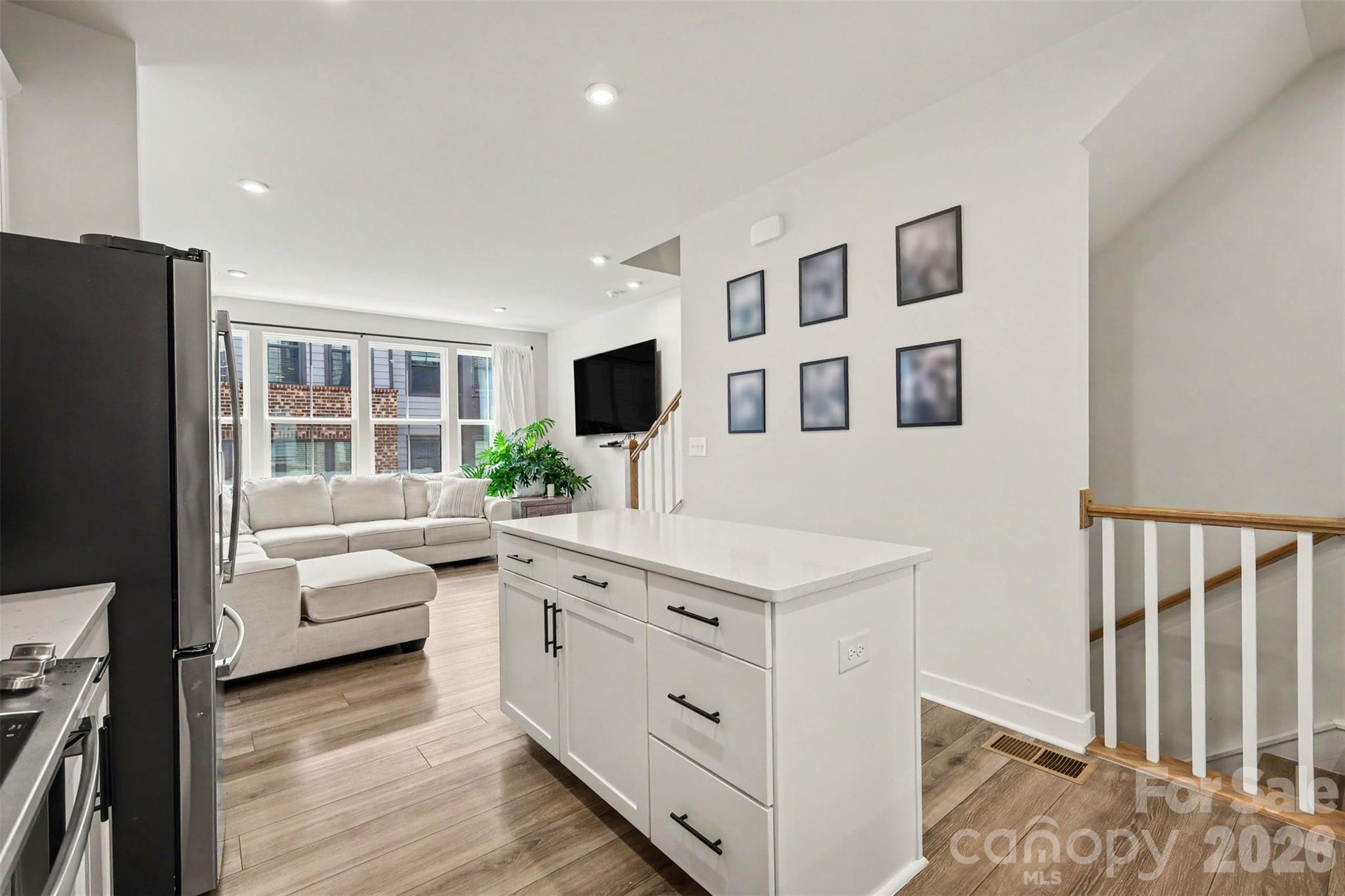 1018 Simcoe Lane — Charlotte