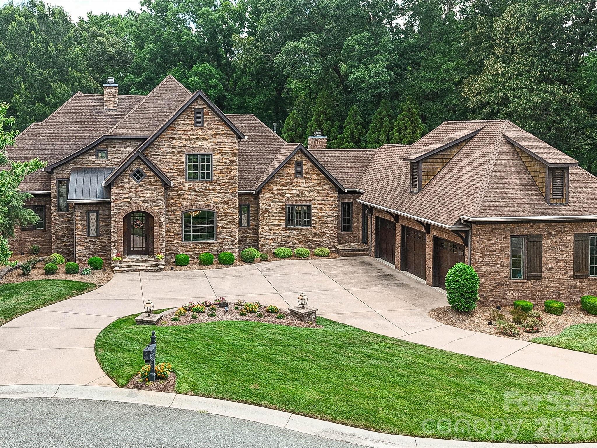2320 Brawinal Court — Monroe