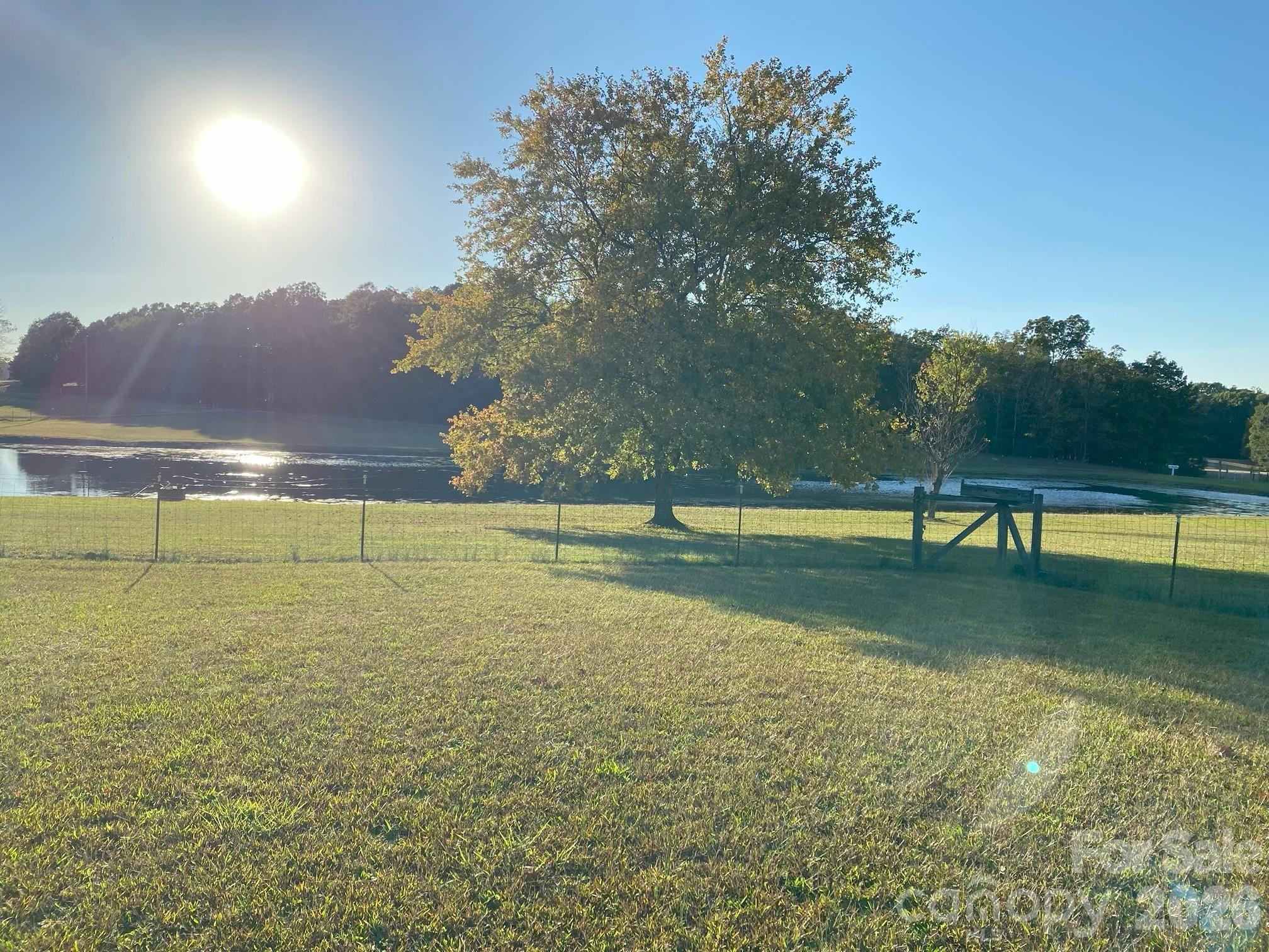 812 N Forest Hills School Road — Marshville