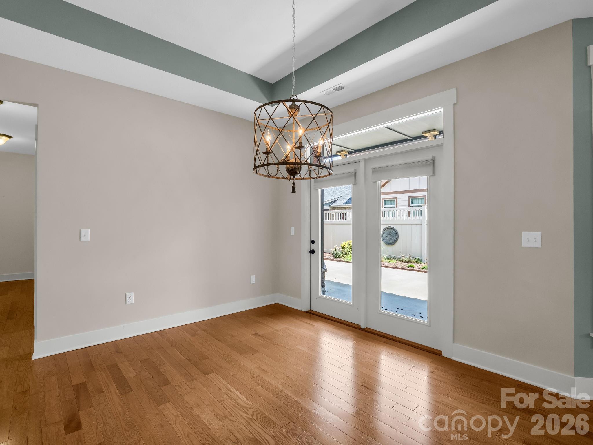 595 Summerfield Place — Flat Rock