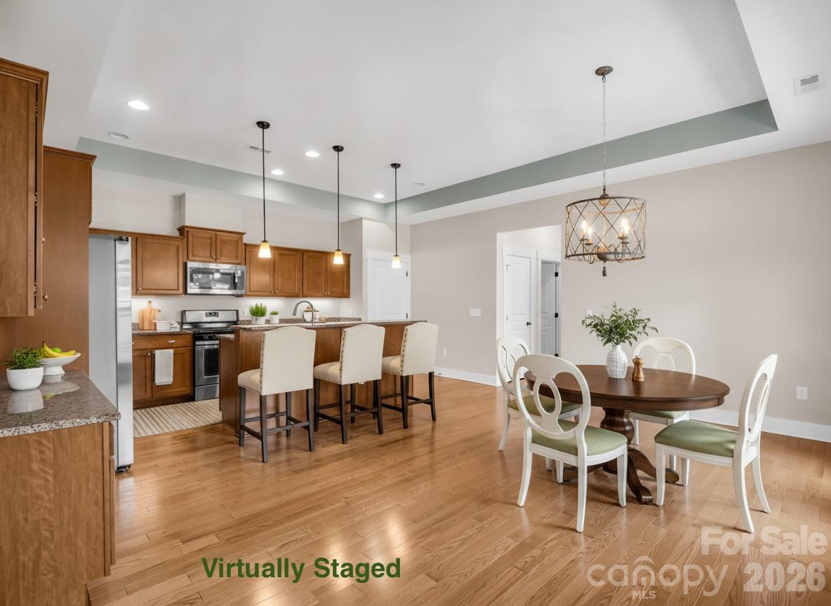 595 Summerfield Place — Flat Rock