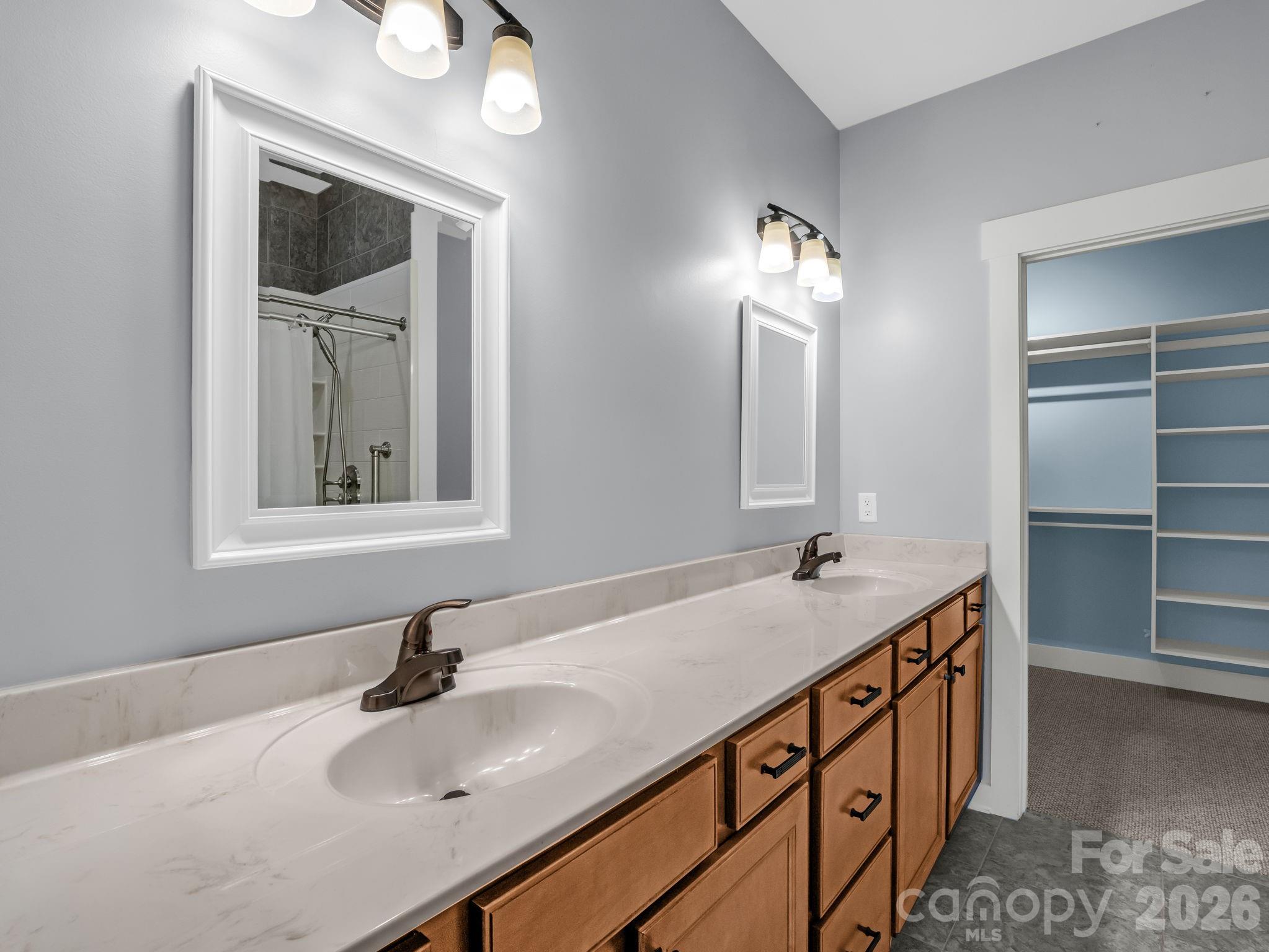 595 Summerfield Place — Flat Rock