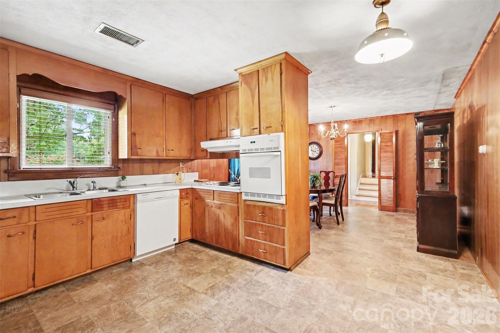 298 Enwood Drive — Charlotte