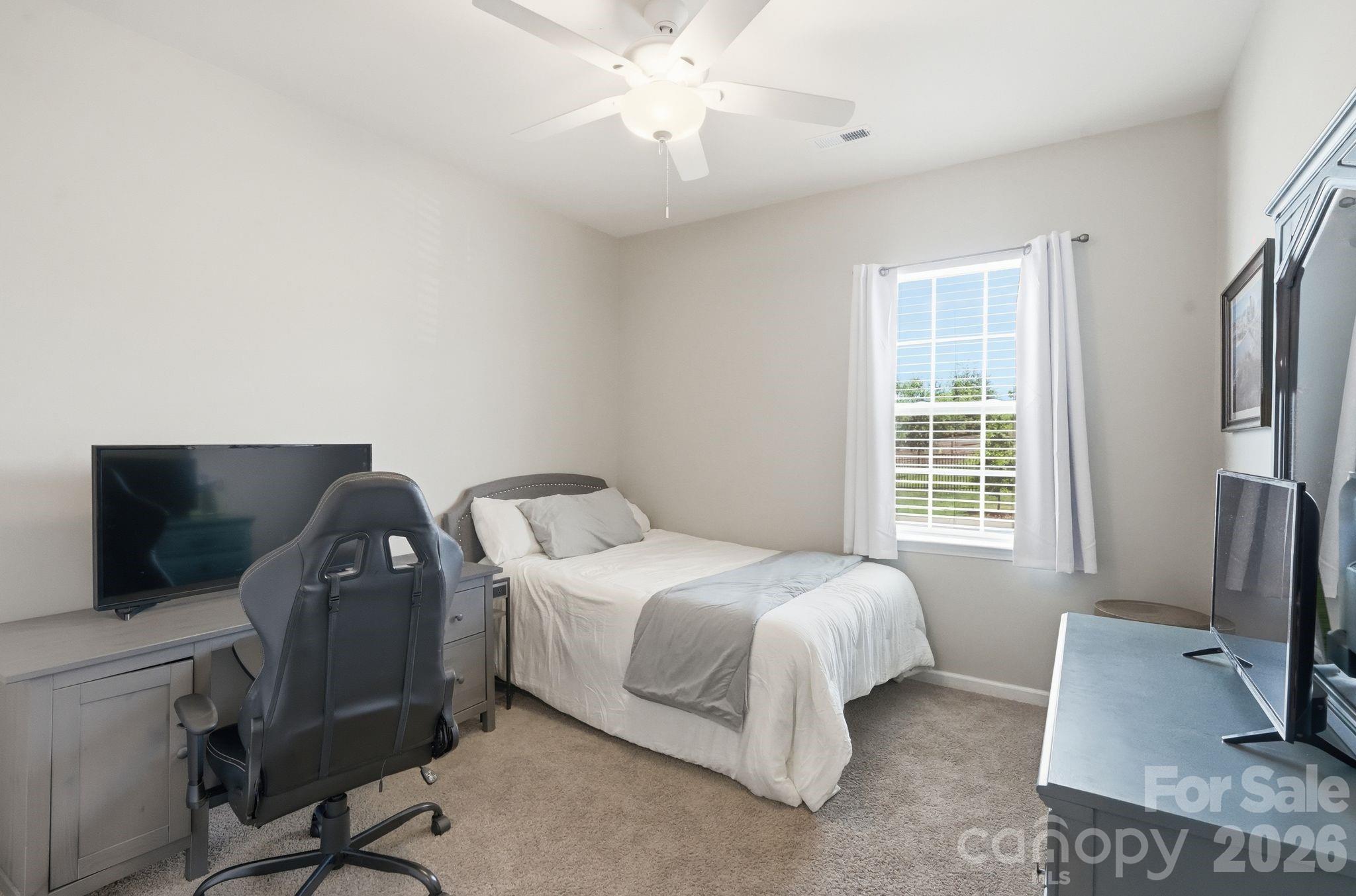 7735 Stonehouse Drive — Gastonia