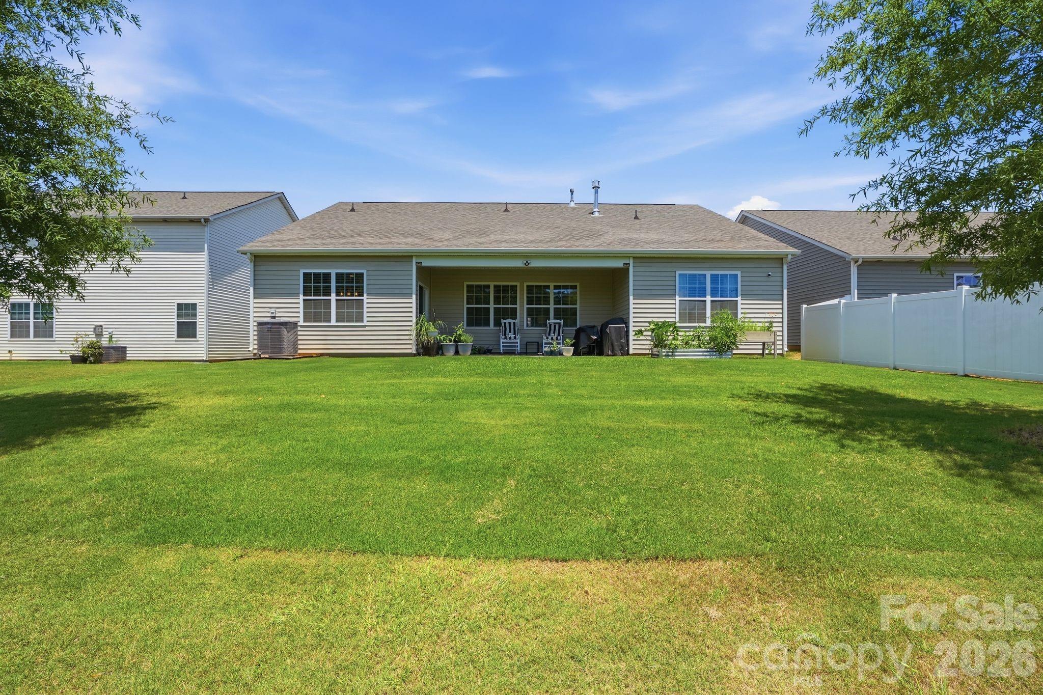 7735 Stonehouse Drive — Gastonia