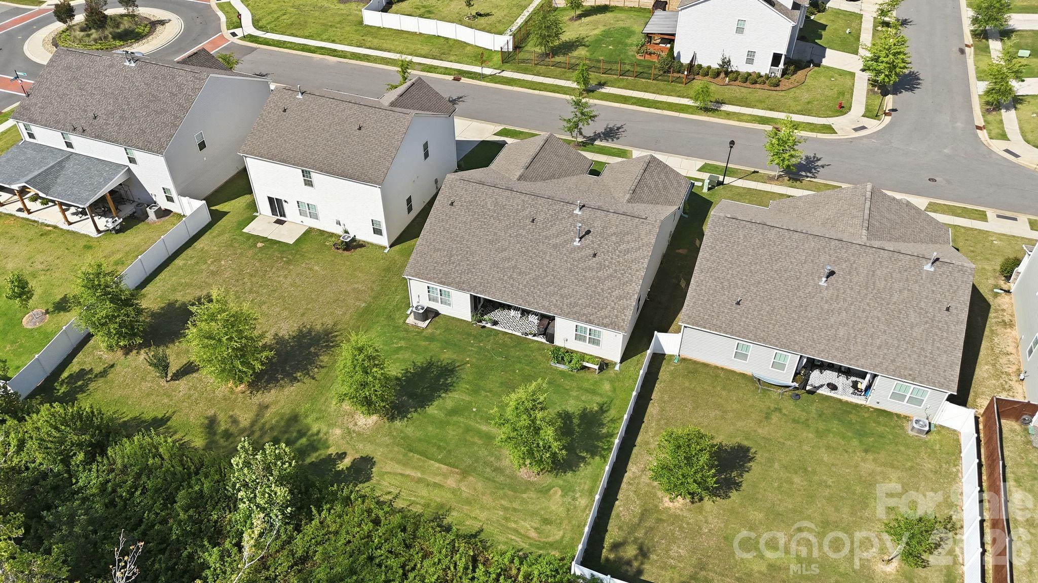 7735 Stonehouse Drive — Gastonia
