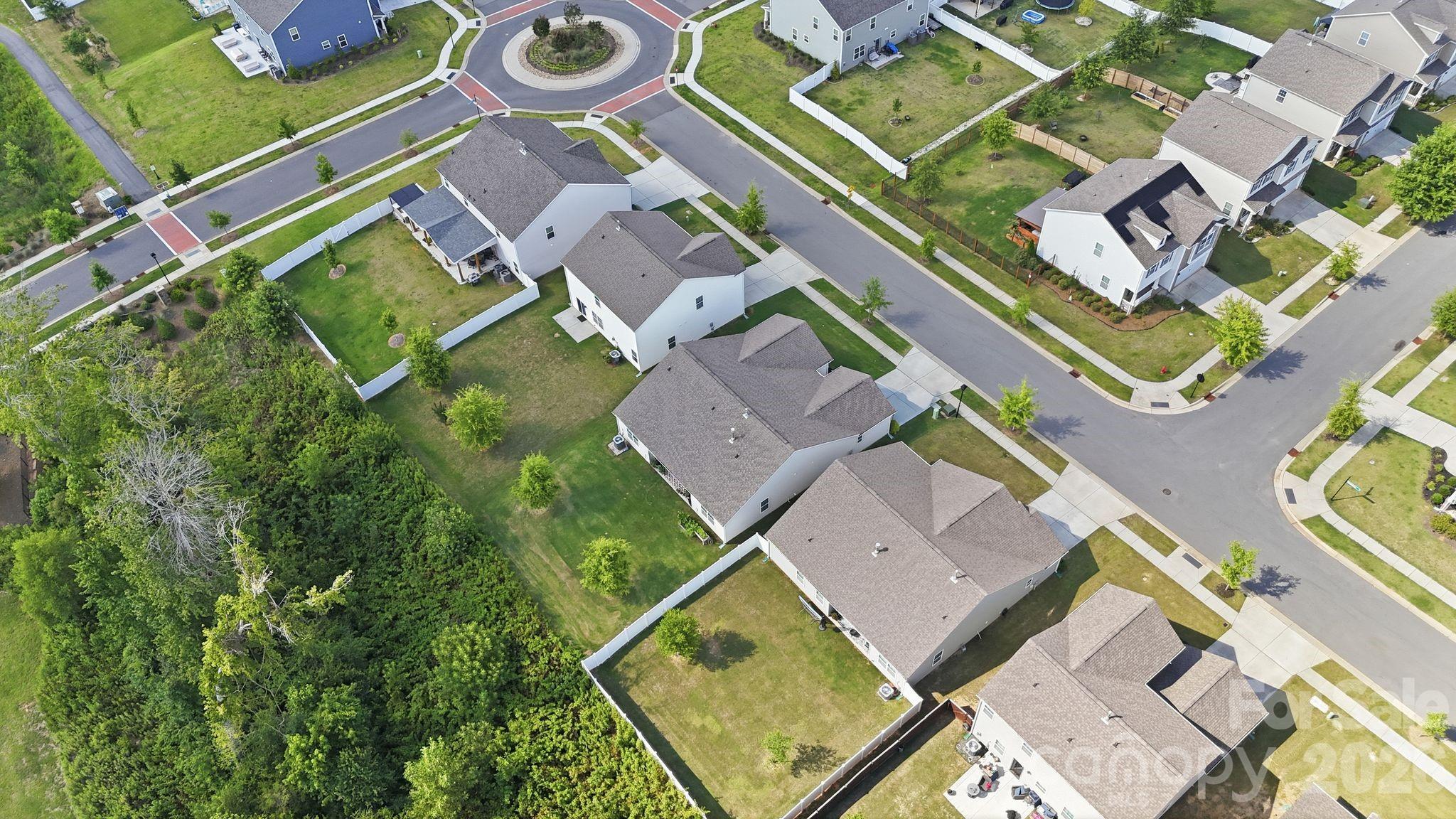 7735 Stonehouse Drive — Gastonia