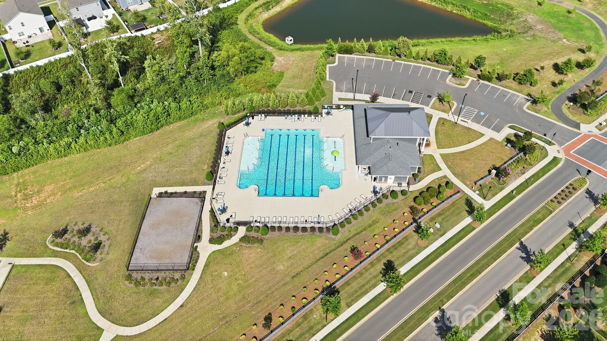 7735 Stonehouse Drive — Gastonia