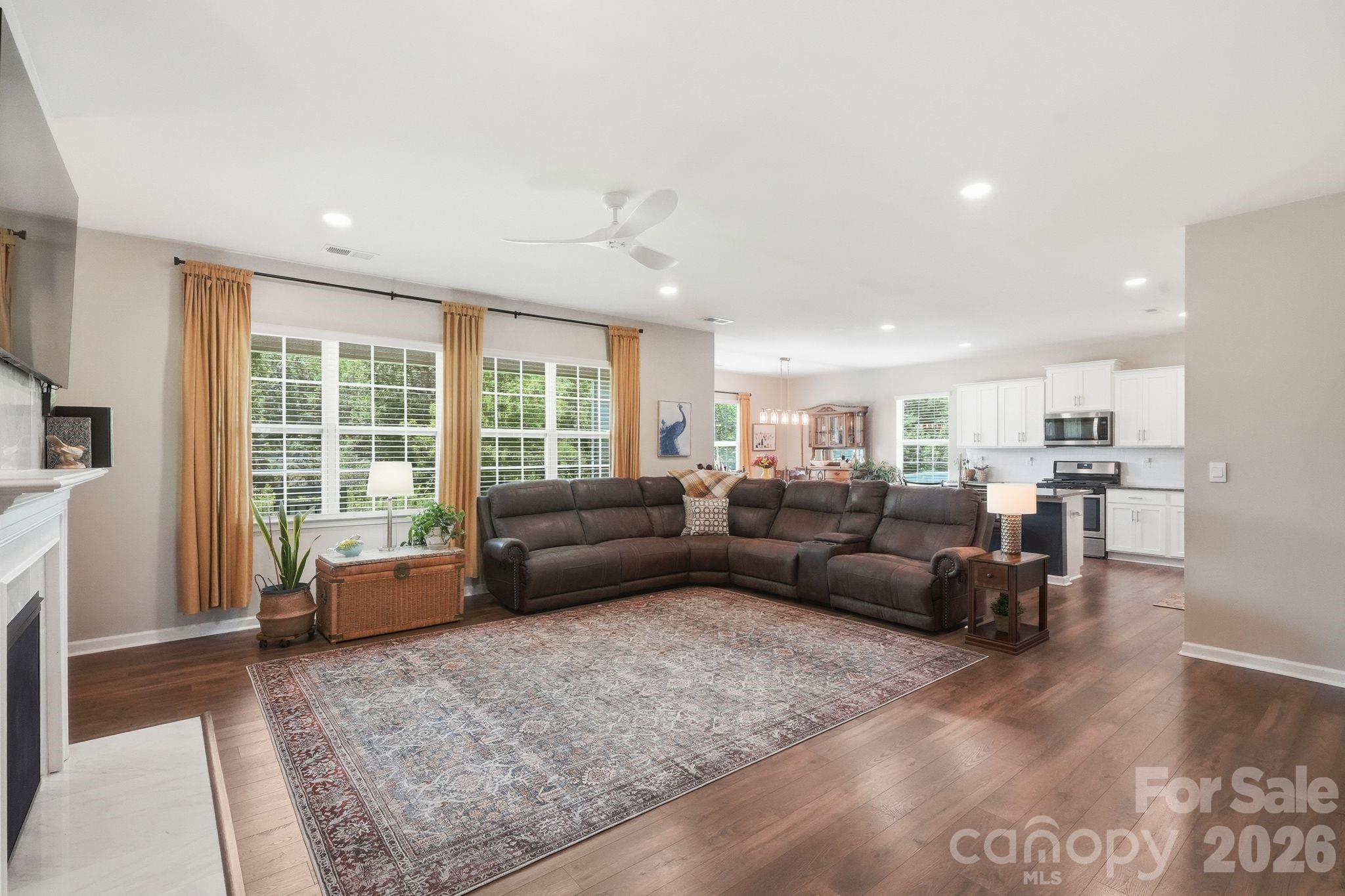 7735 Stonehouse Drive — Gastonia