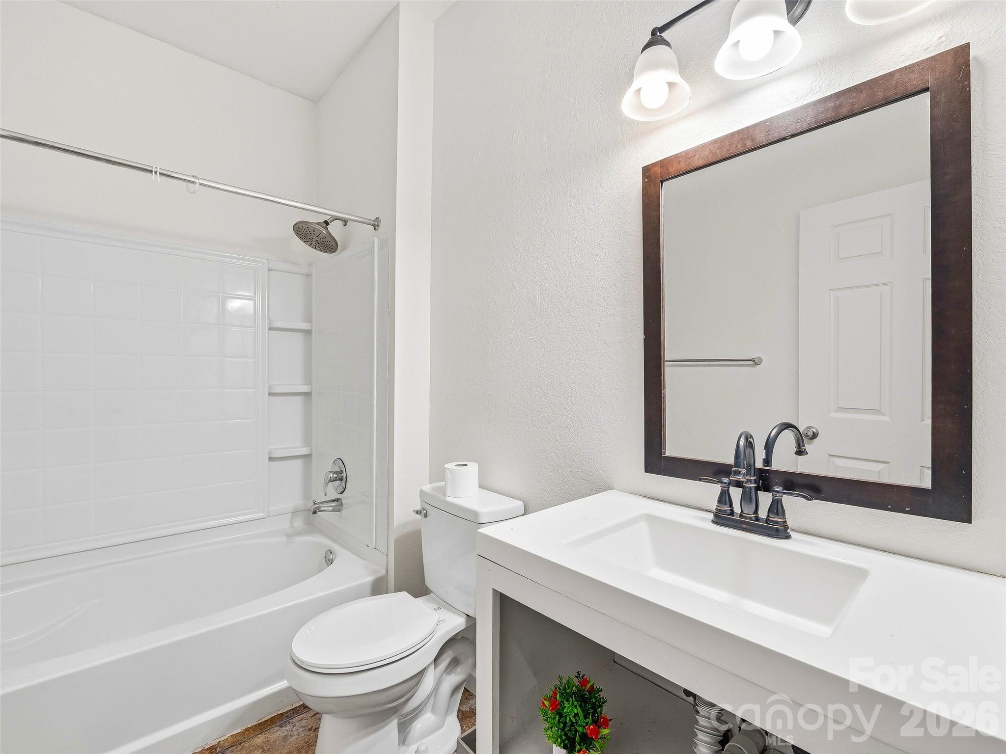 200 Vista Lake Drive #301 — Candler