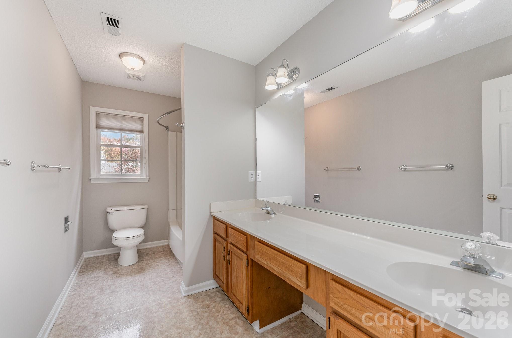 5923 Swanston Drive — Charlotte
