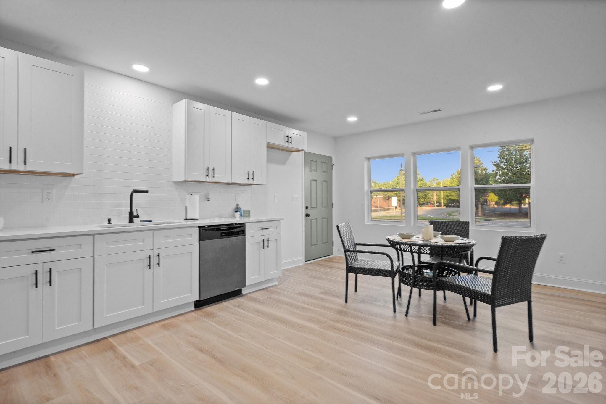 204 N Myrtle School Road — Gastonia