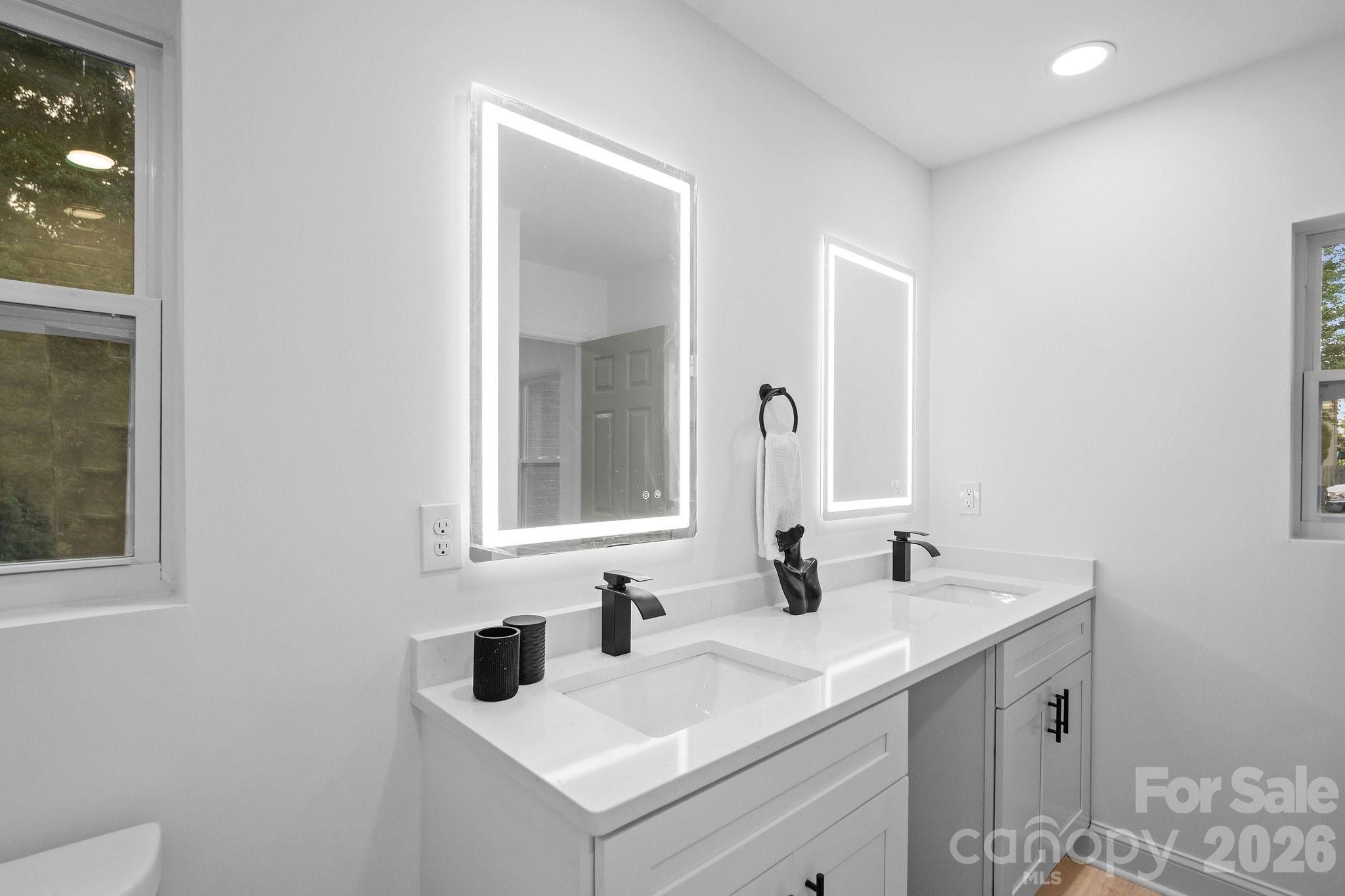 204 N Myrtle School Road — Gastonia