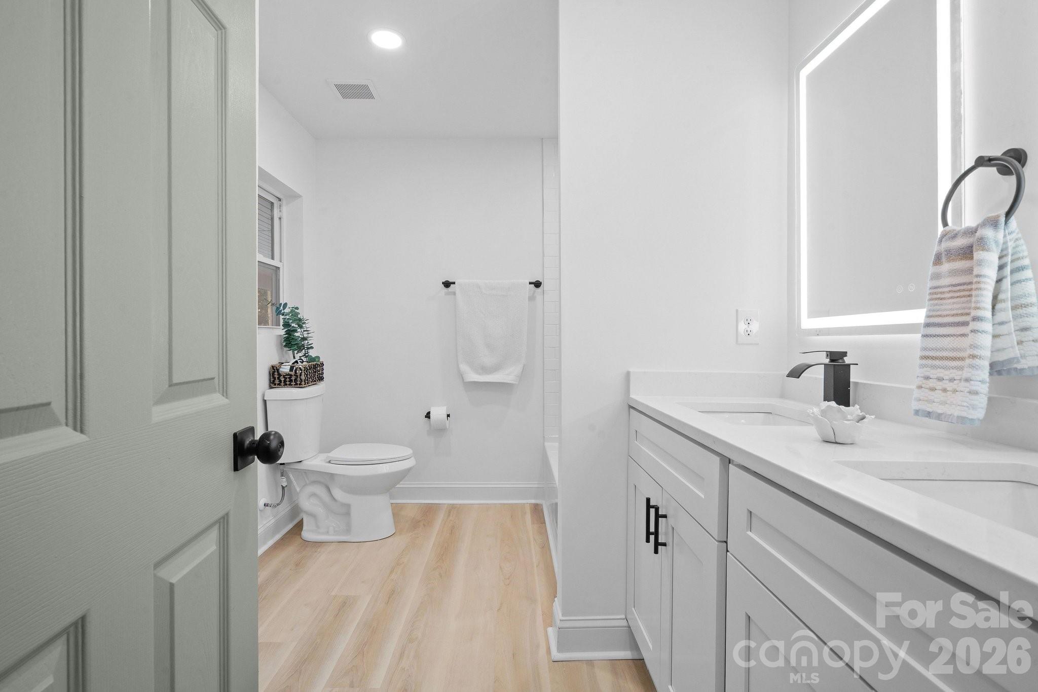 204 N Myrtle School Road — Gastonia
