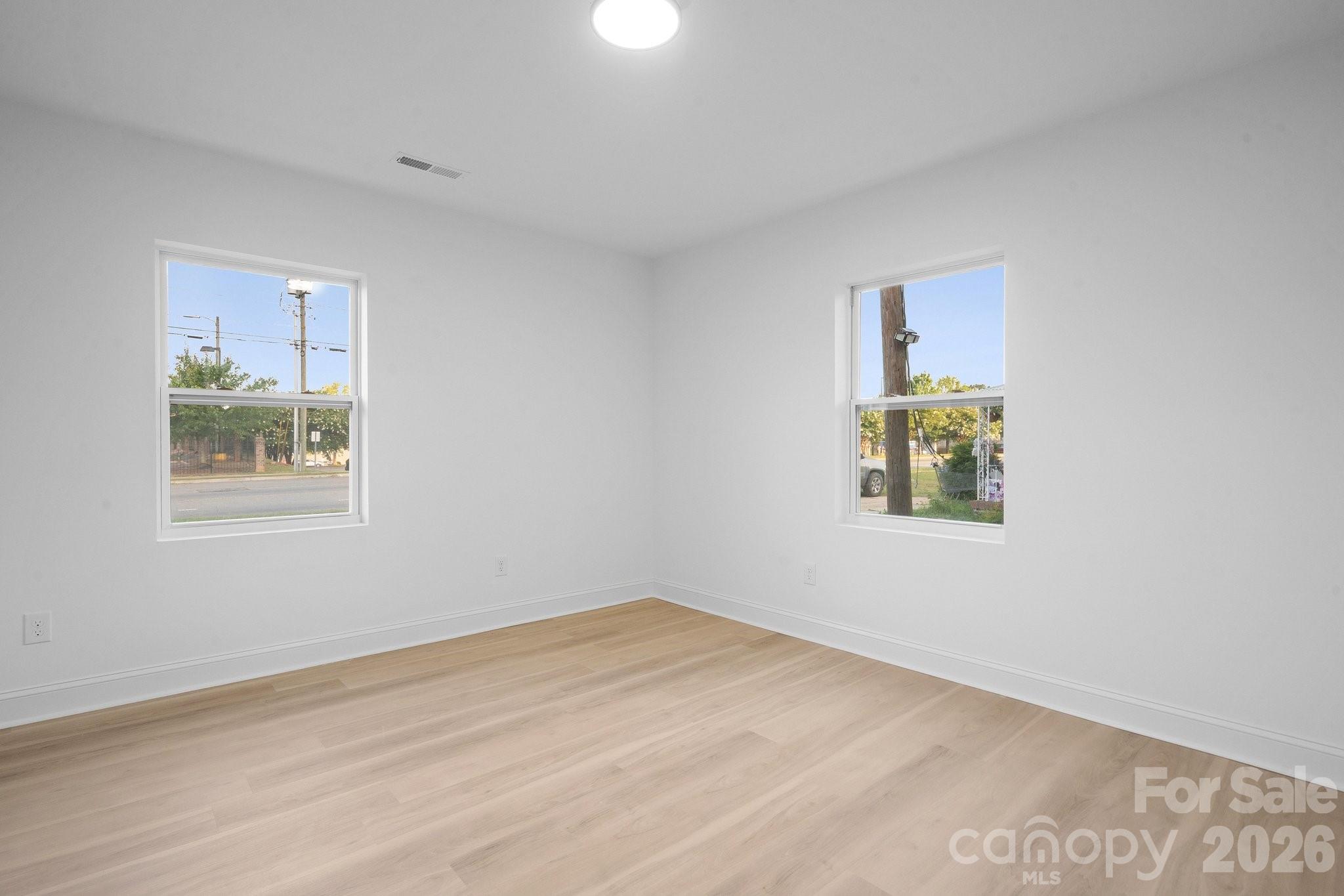 204 N Myrtle School Road — Gastonia
