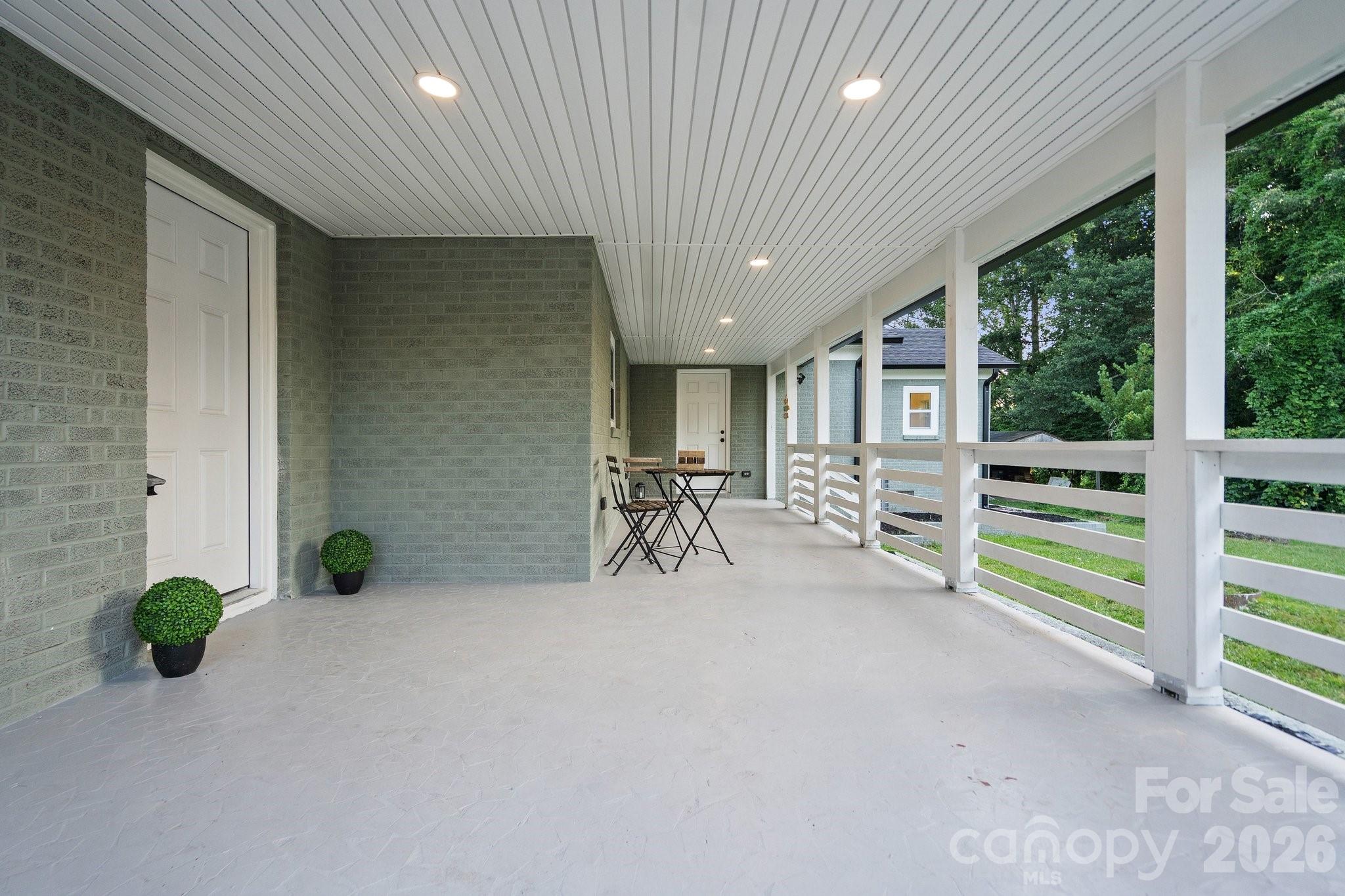 204 N Myrtle School Road — Gastonia