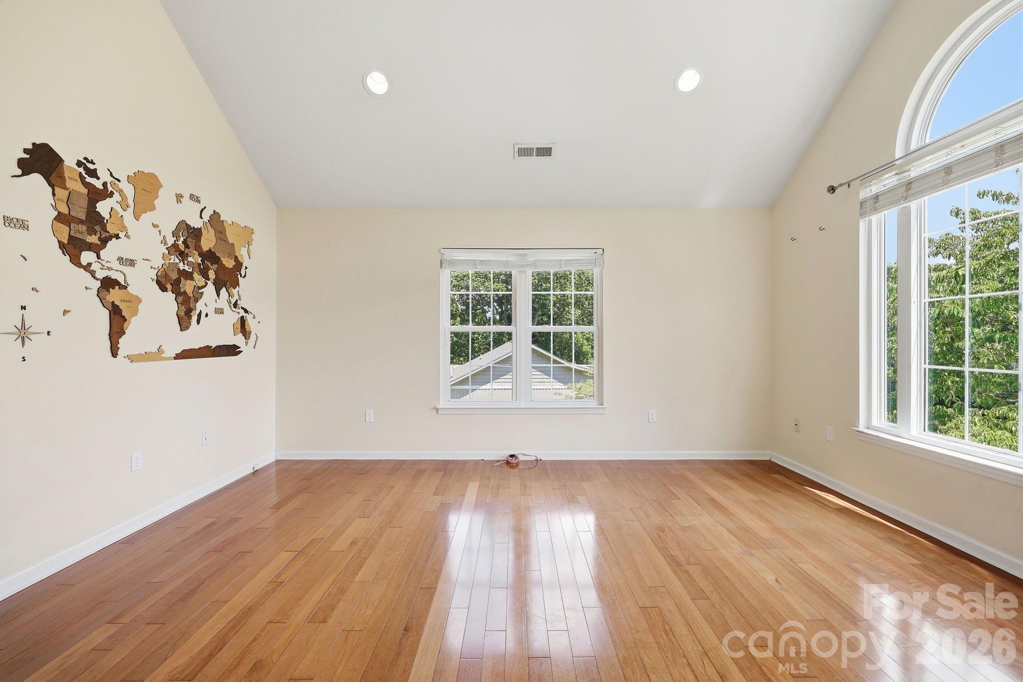 320 Meadowbrook Drive — Canton