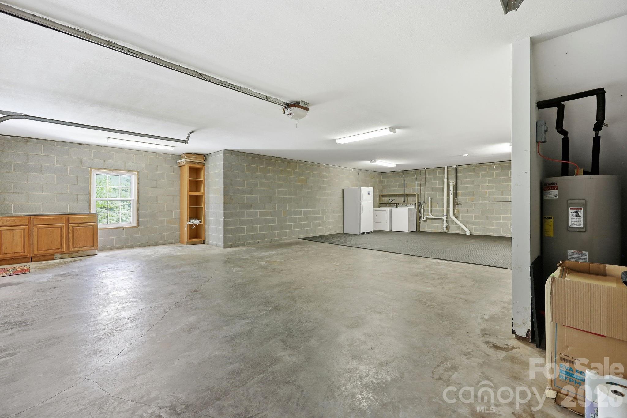 320 Meadowbrook Drive — Canton