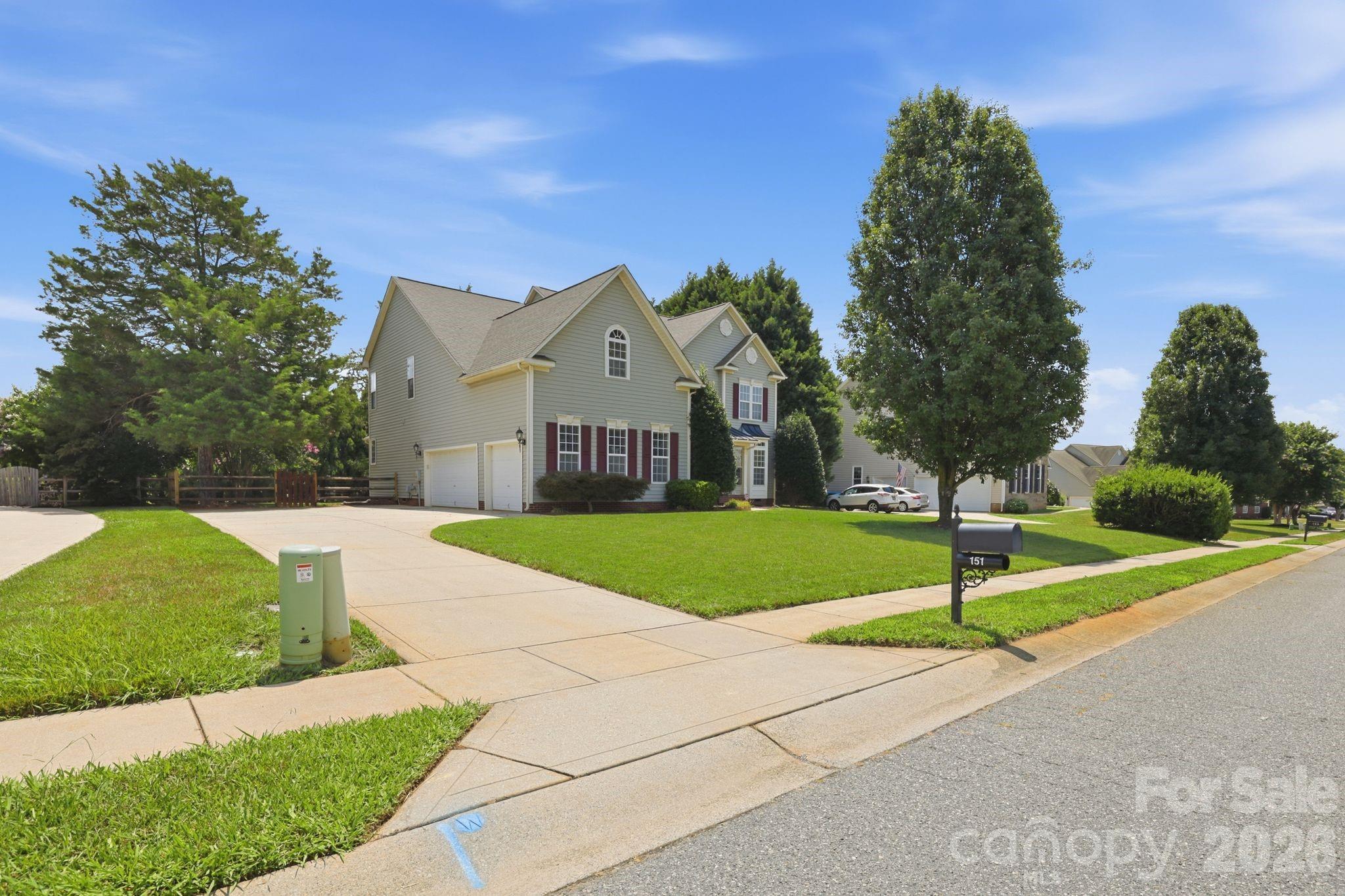 151 Corona Circle — Mooresville