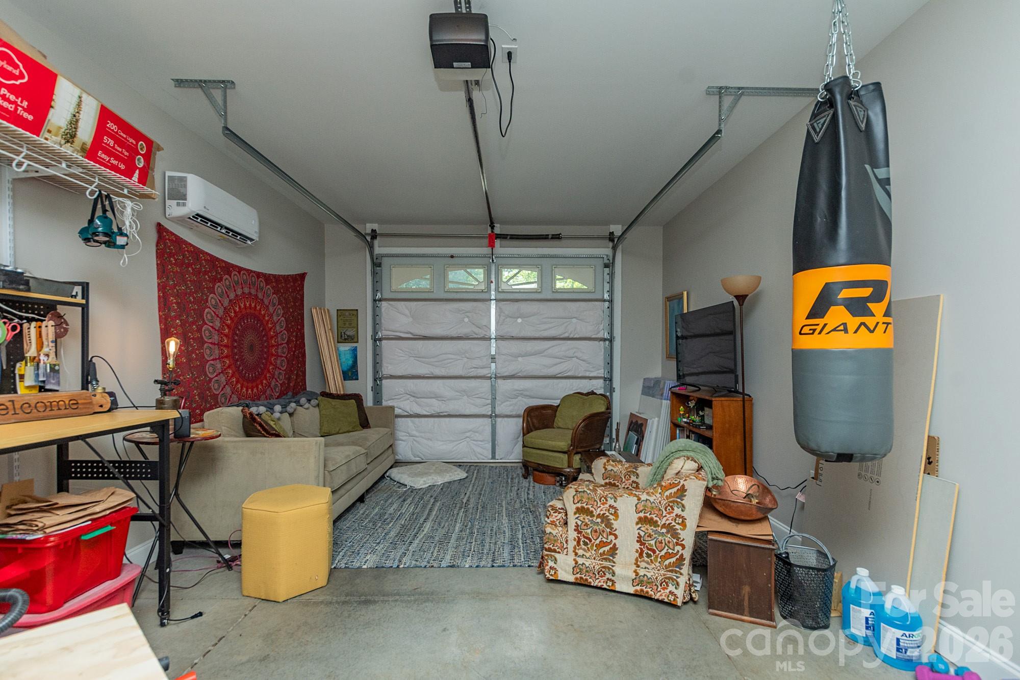 205 Chickadee Drive — Lexington