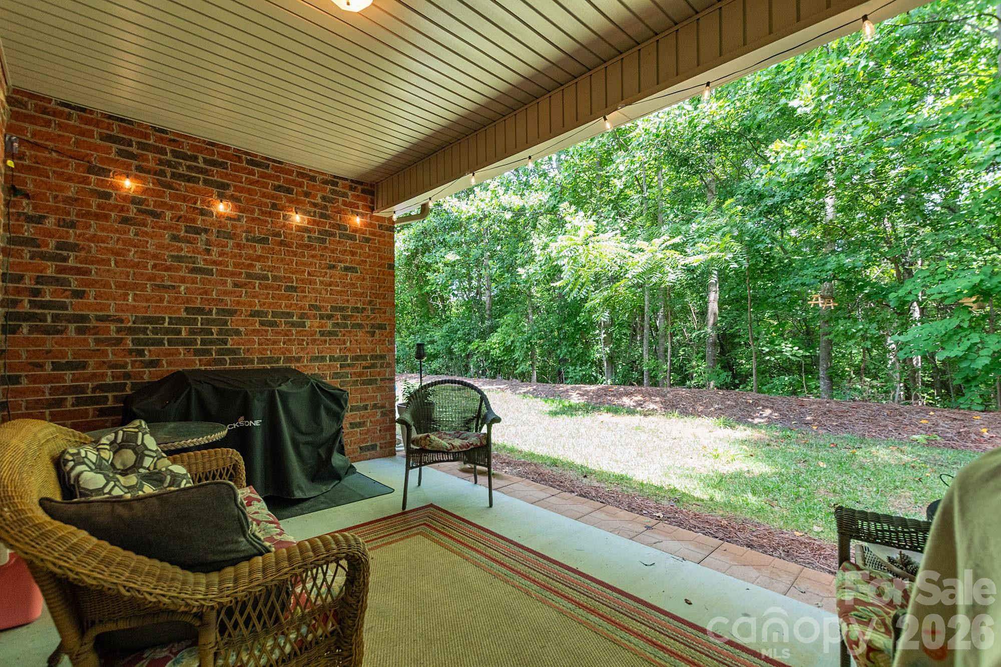 205 Chickadee Drive — Lexington