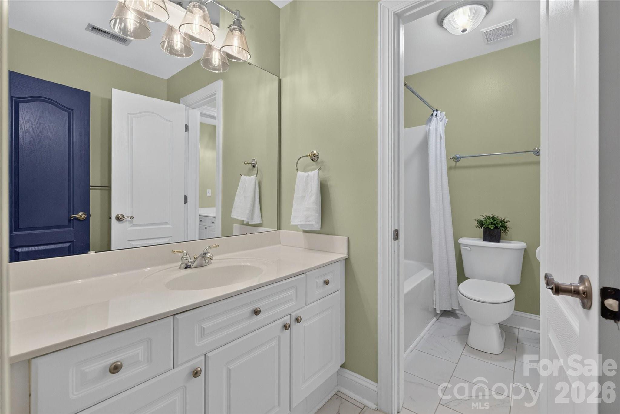 7102 Edenderry Drive — Charlotte
