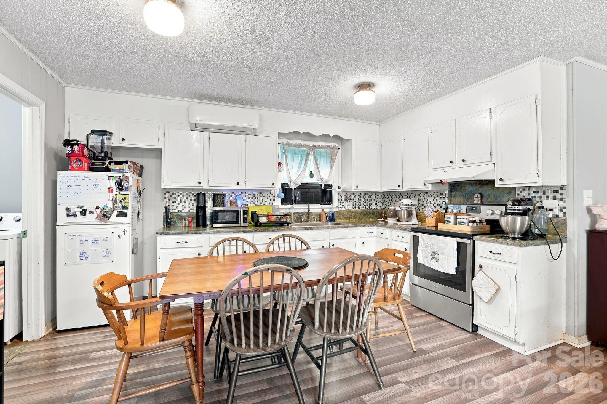 4204 Homeplace Drive — Shelby