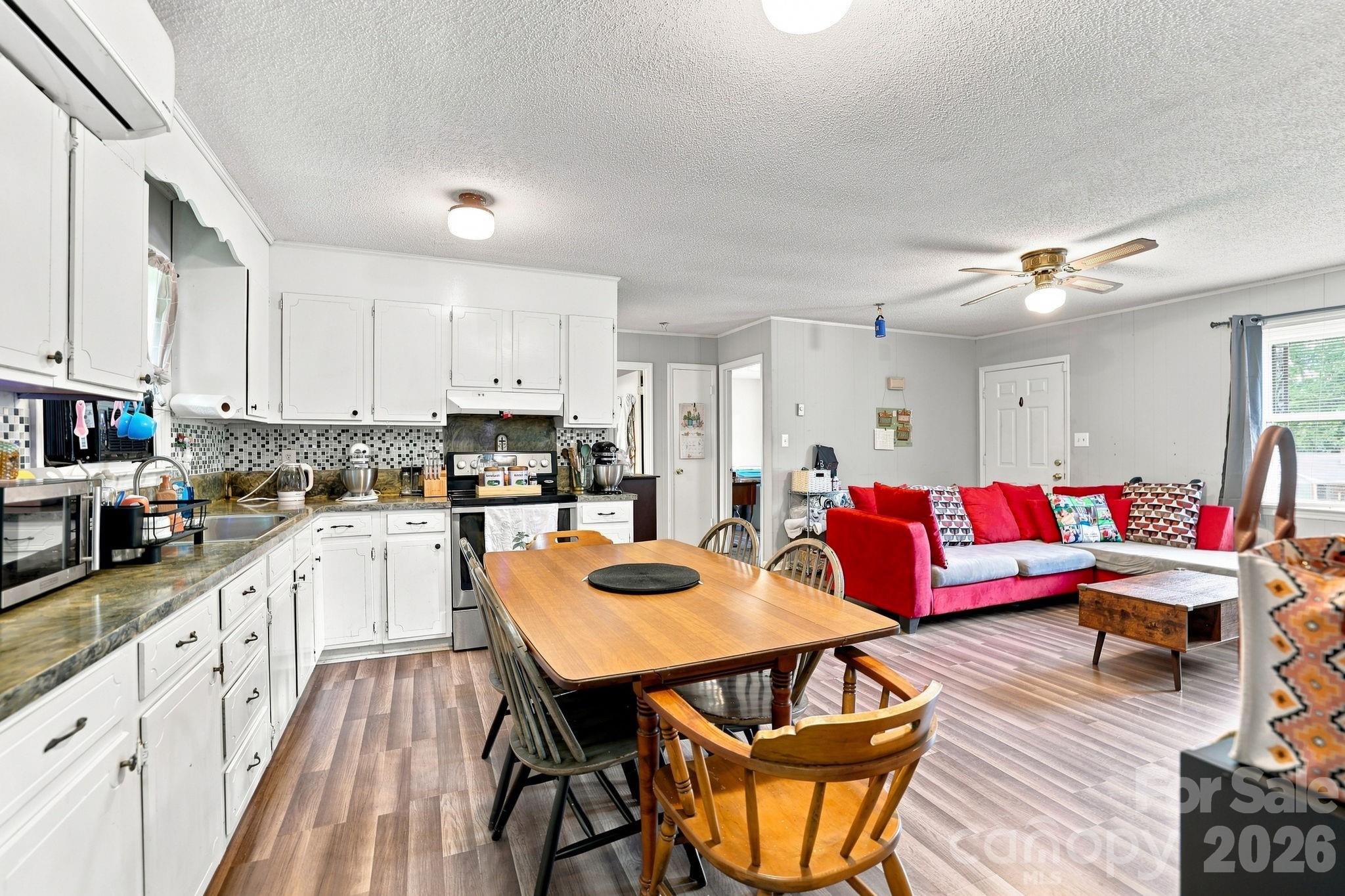 4204 Homeplace Drive — Shelby
