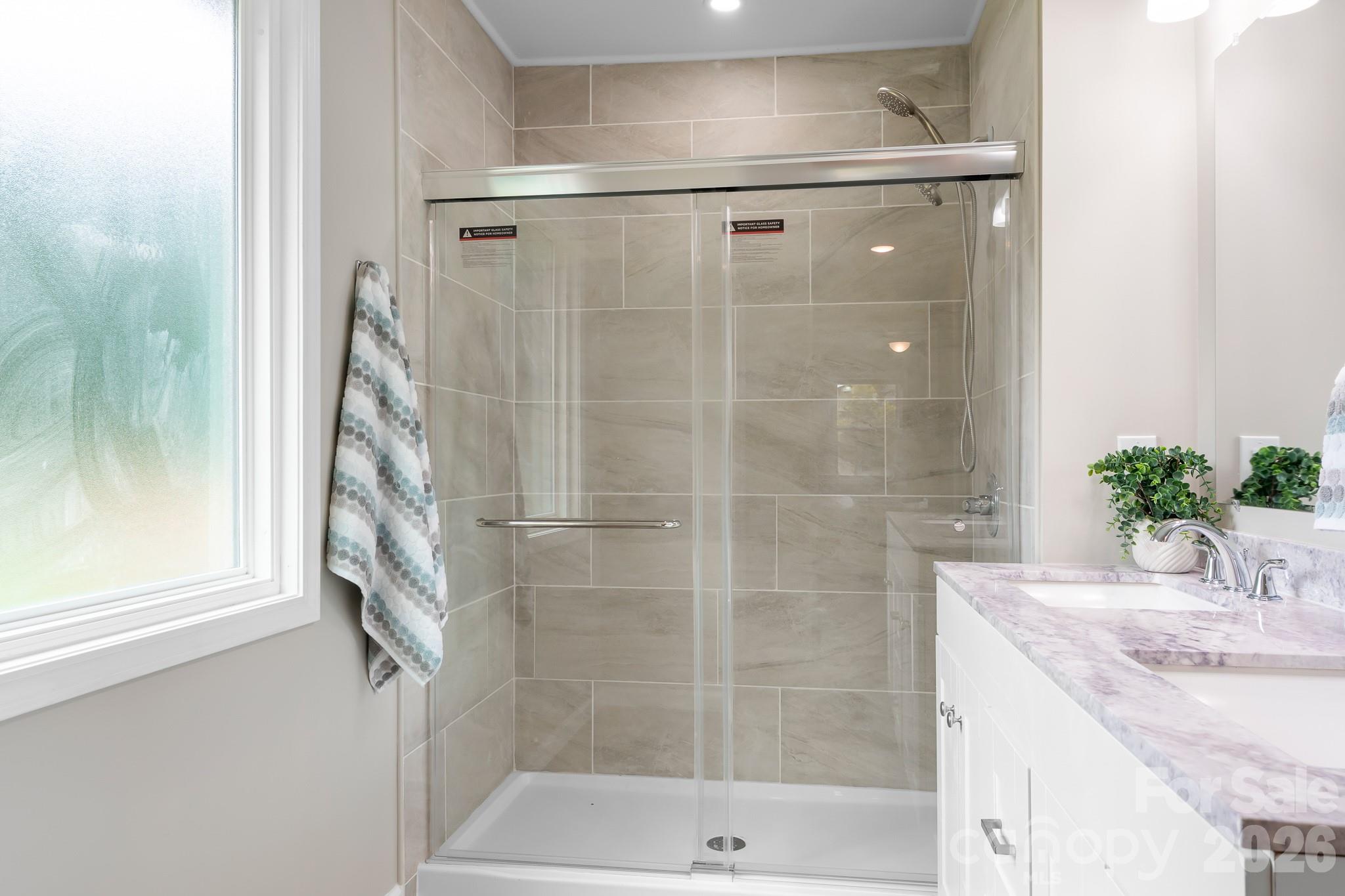 3388 Rhyne Forest Road — Iron Station