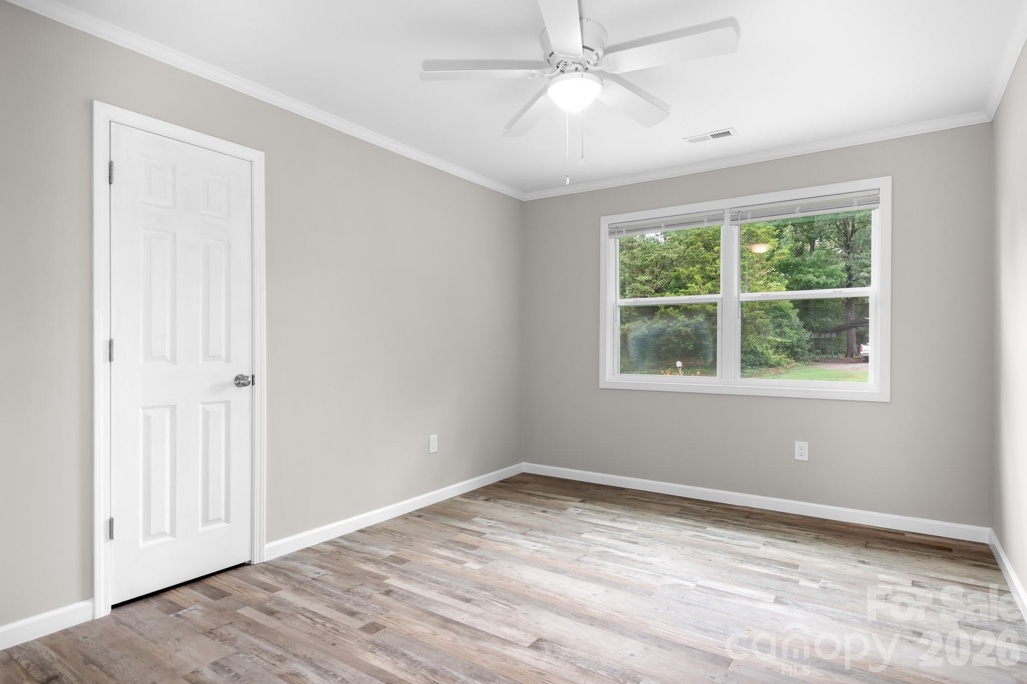 3388 Rhyne Forest Road — Iron Station