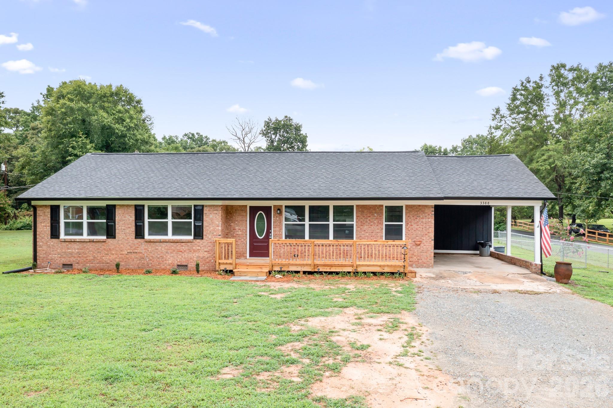 3388 Rhyne Forest Road — Iron Station