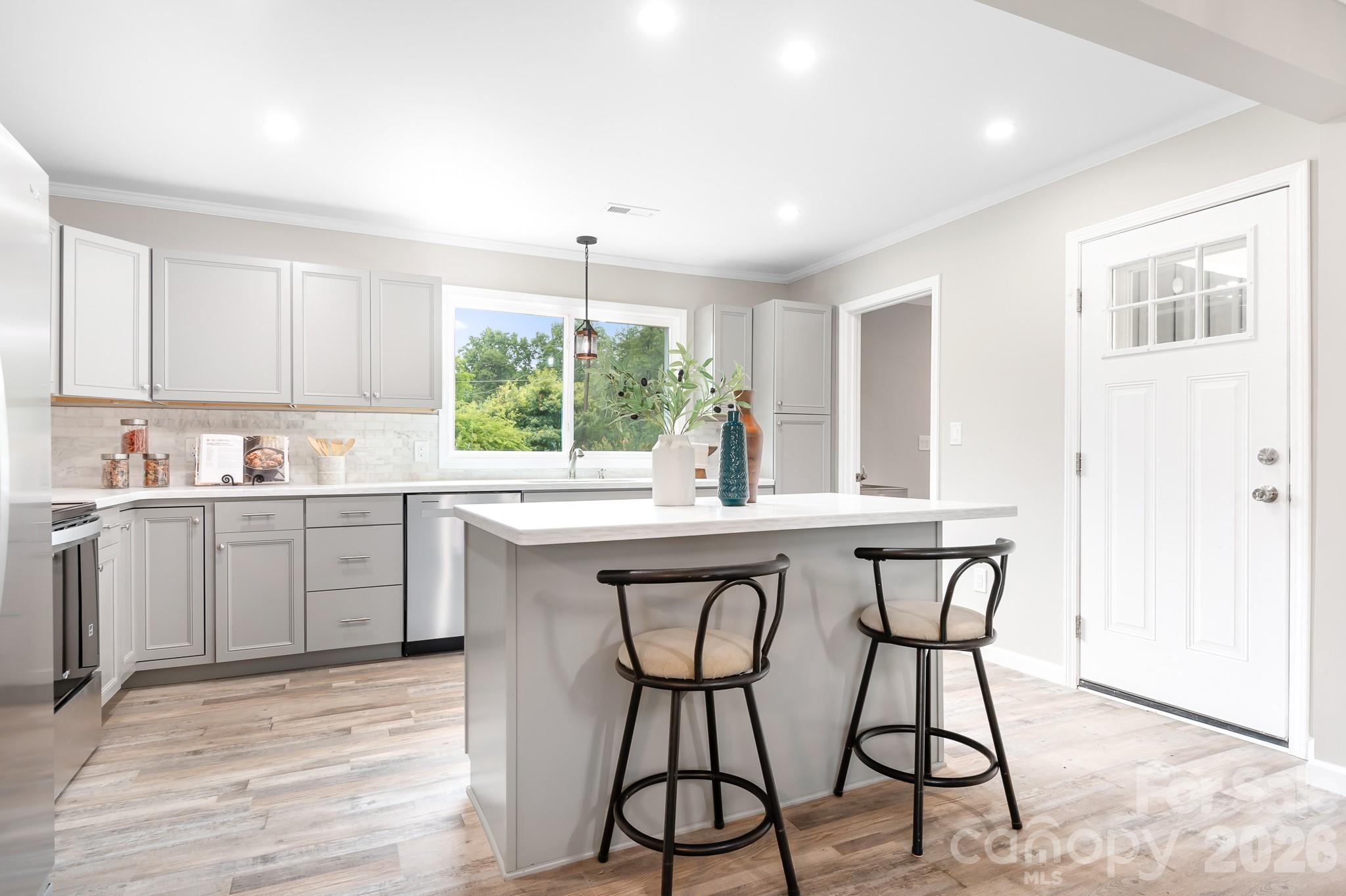 3388 Rhyne Forest Road — Iron Station