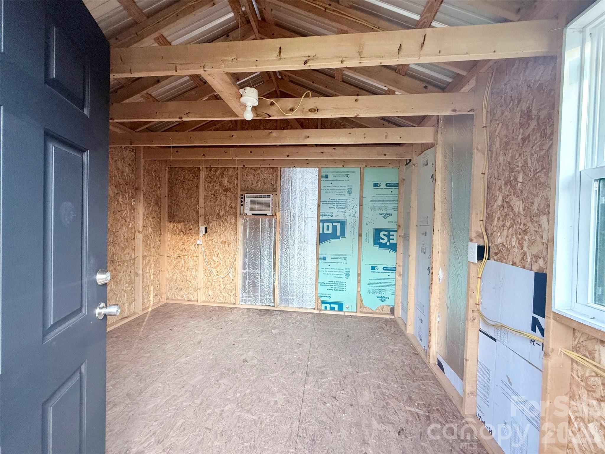 3388 Rhyne Forest Road — Iron Station