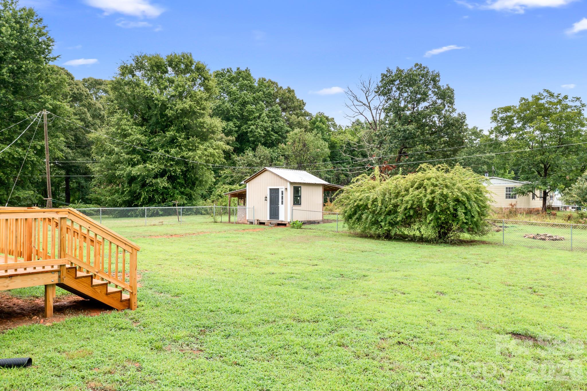 3388 Rhyne Forest Road — Iron Station