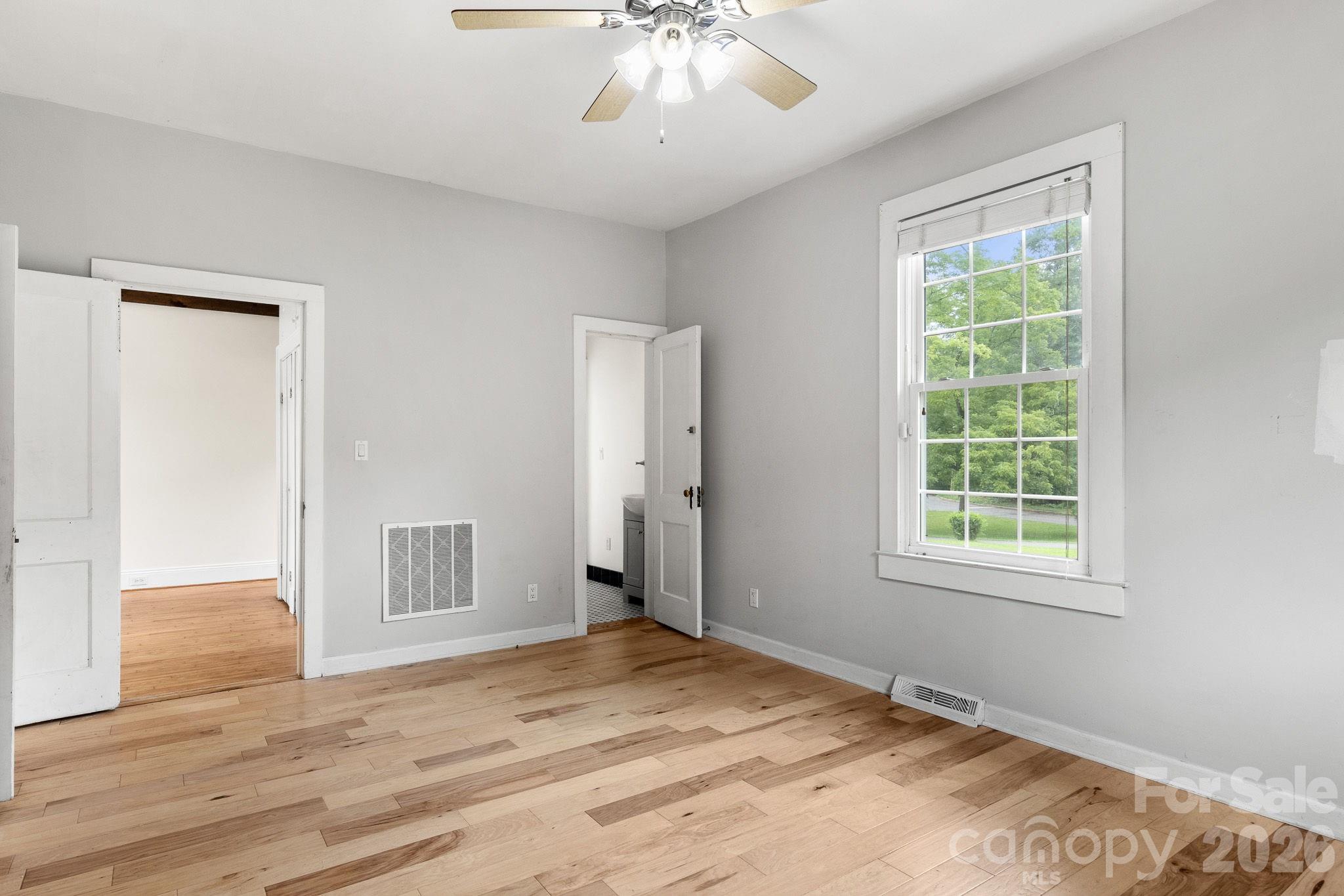 207 Edgemont Drive — Shelby