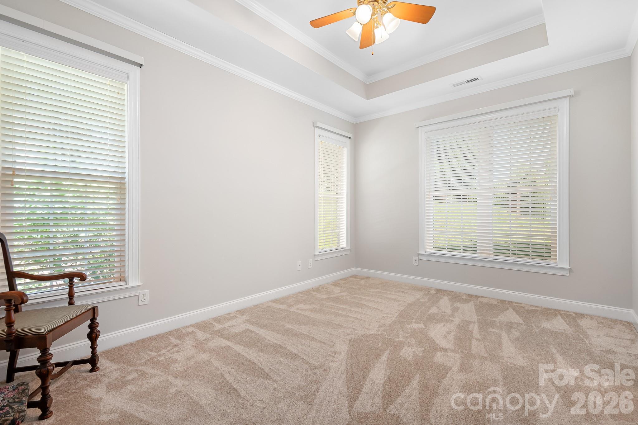 215 Knops Nob Road — Mooresville
