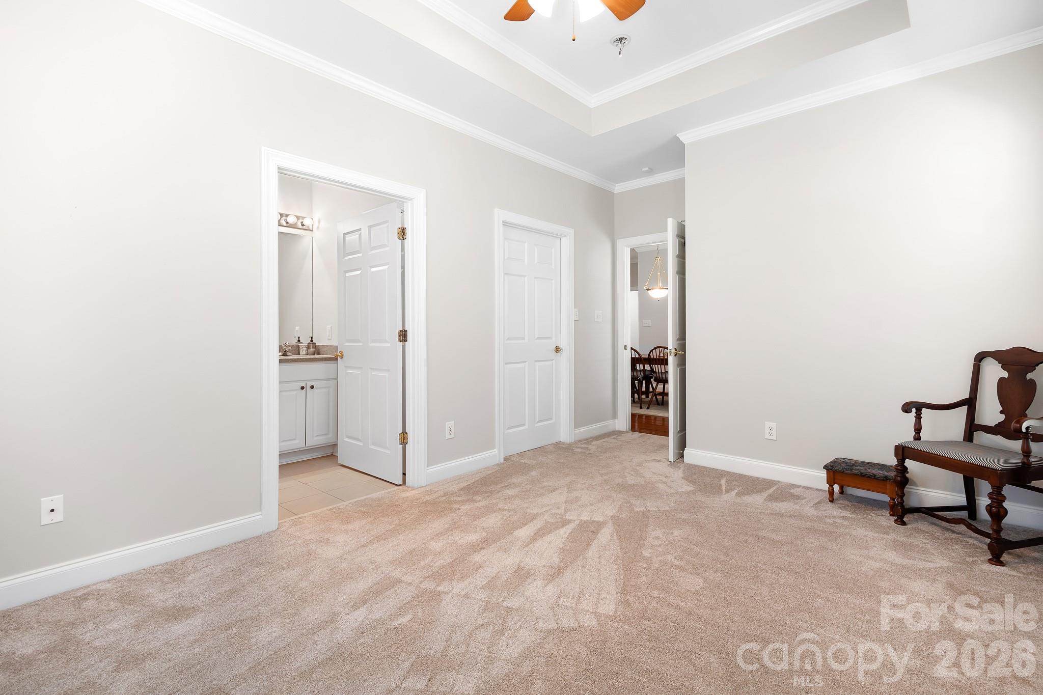 215 Knops Nob Road — Mooresville