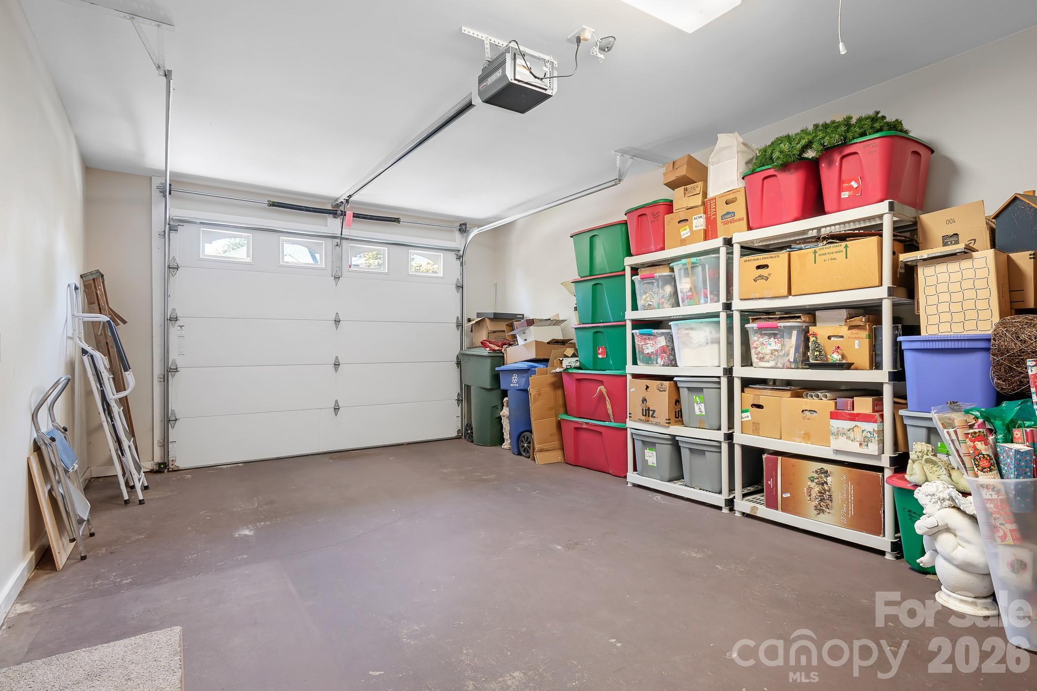 215 Knops Nob Road — Mooresville