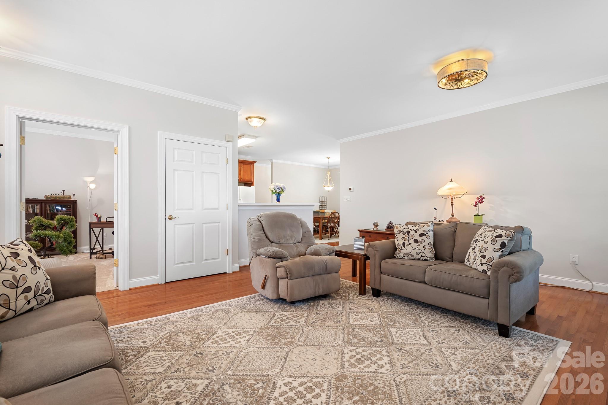 215 Knops Nob Road — Mooresville
