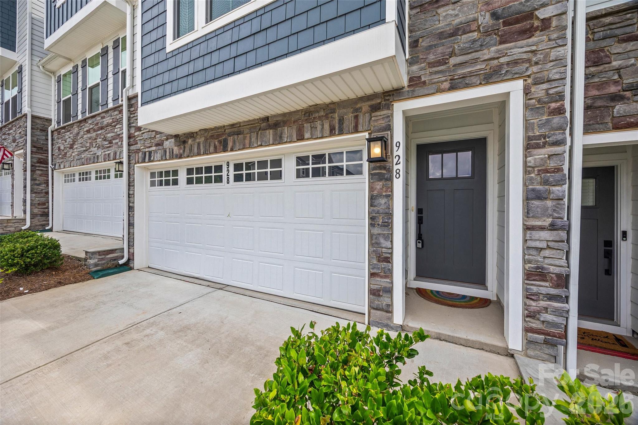 928 Portrush Lane — Tega Cay